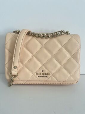 Kate Spade Emerson Place Mini Vivenna Quilted Leather Bag in Mousse Frosting